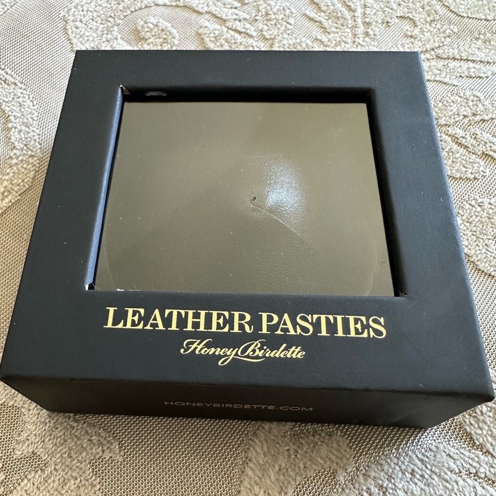 NWT Honey Birdette Black Leather Pasties - Picture 4 of 4